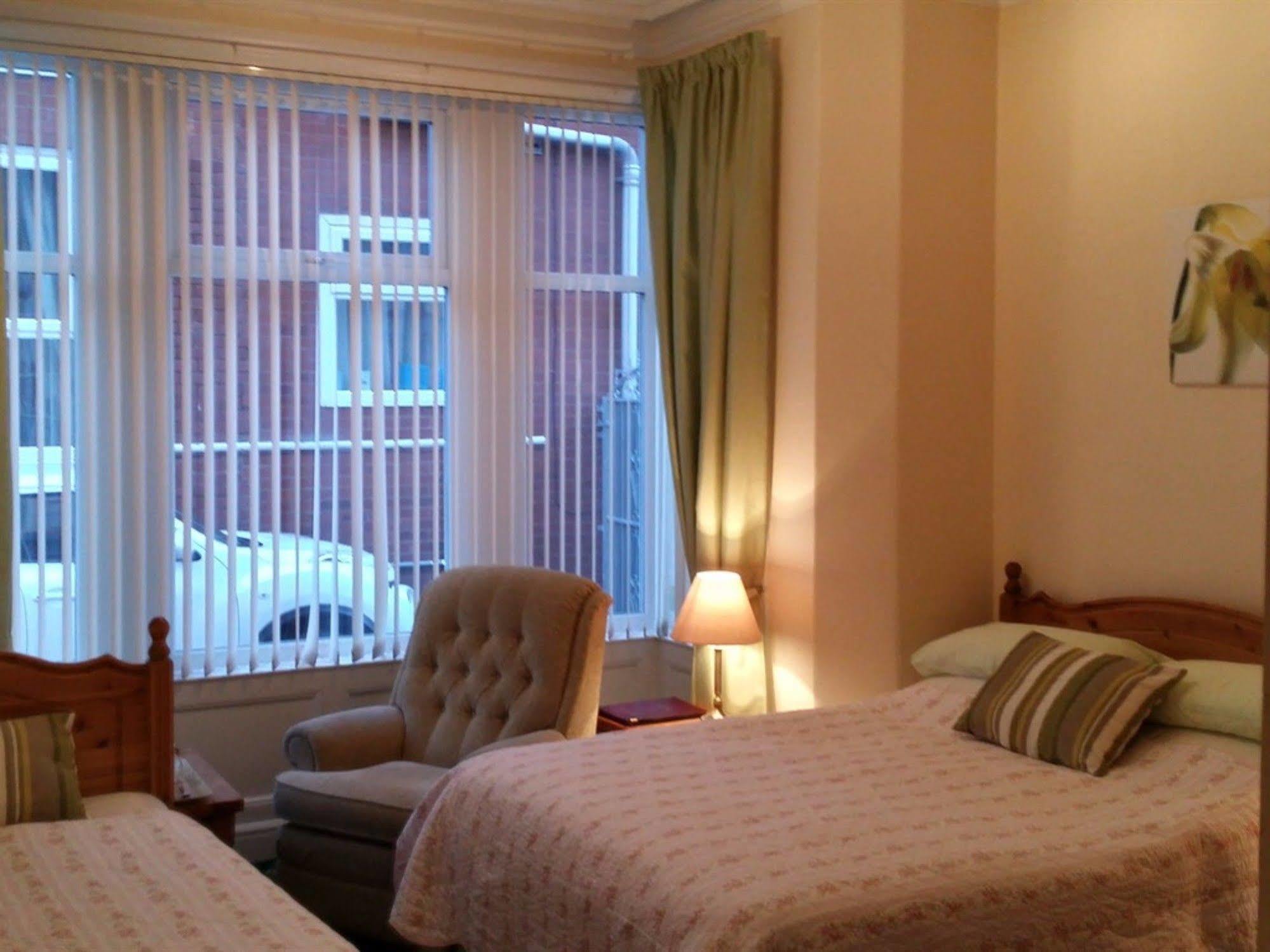 Eden House Bed and Breakfast Μπλάκπουλ Εξωτερικό φωτογραφία
